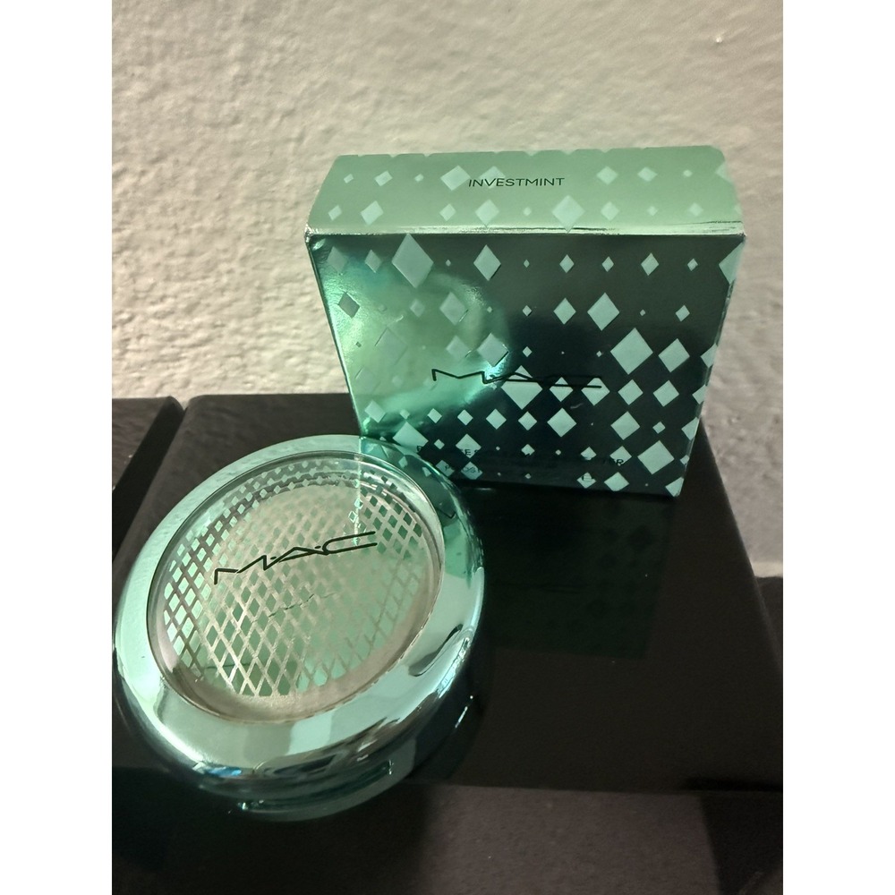 MAC Cosmetics BOUNCE & GLEAM HIGHLIGHTER - INVESTMINT - Full Size NIB. *read